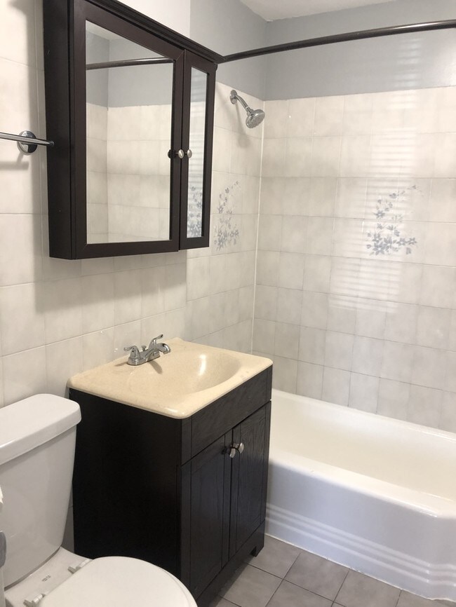 Building Photo - Nicely updated  4 Bedroom 2  bath home!