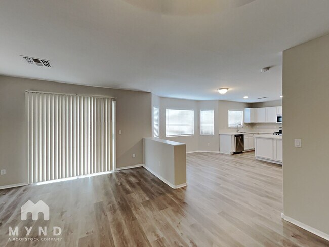 Building Photo - 12622 W Myer Ln