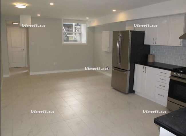 Building Photo - Basement Apartment For Rent in Little Italy