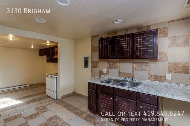 Foto del edificio - 3130 Brigham St