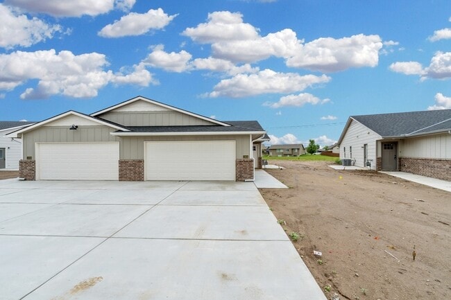 Foto del edificio - 2432 S Wheatland St