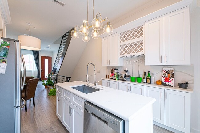 Building Photo - Four Bed Point Breeze Home