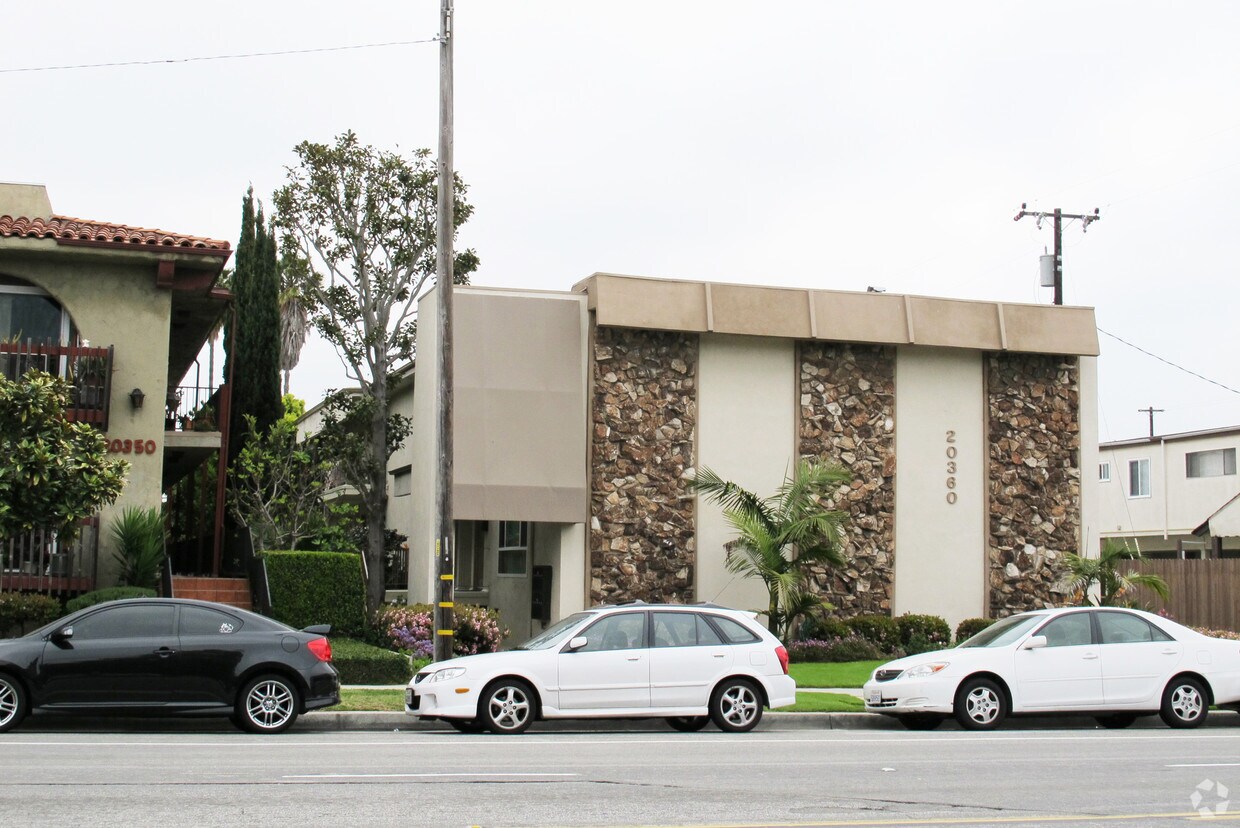 Building Photo - 20360 Anza Ave