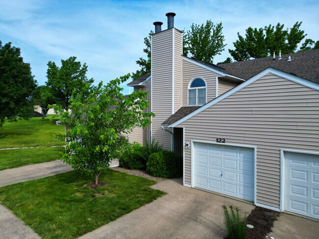 Building Photo - 122 Grn Mdws Rd