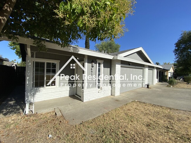 Building Photo - 6938 Tarocco Way