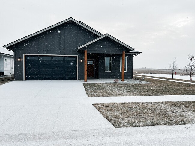 Building Photo - 714 Xavier Rd