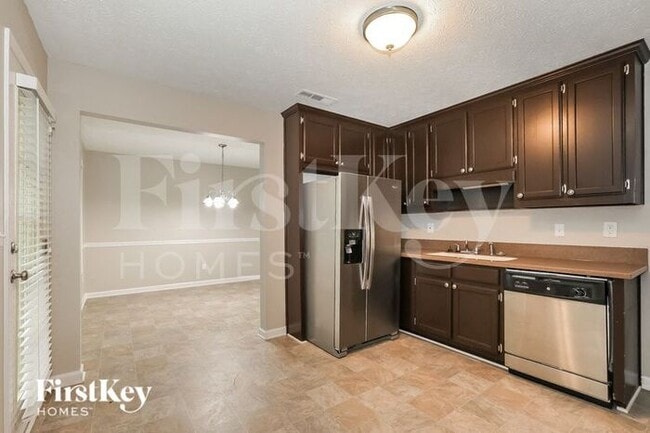 Foto del edificio - 3881 Berkshire Ridge Dr