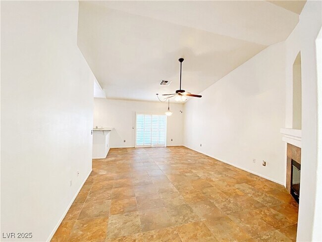 Foto del edificio - 8766 Beacon Harbor Ave