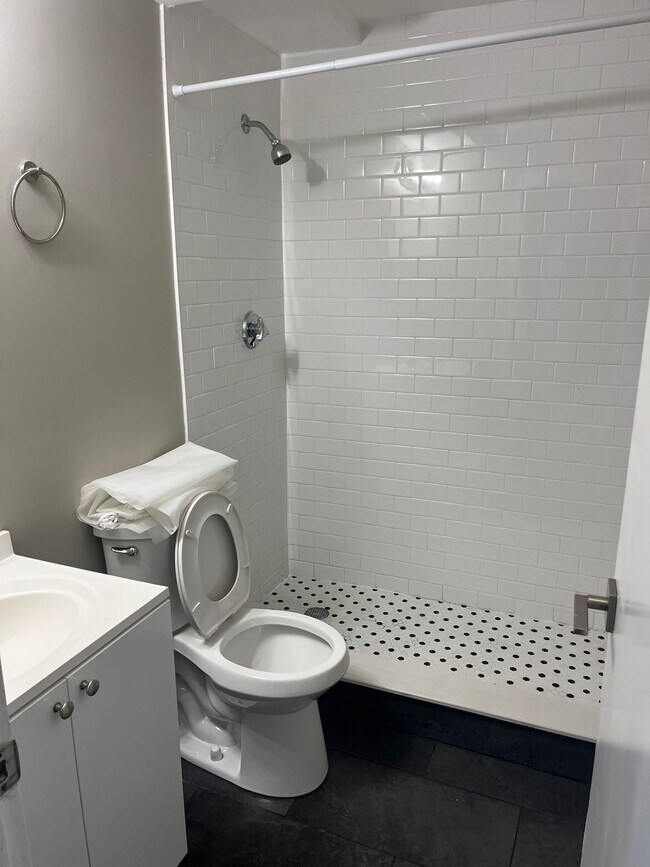 Foto del edificio - 226 Parker Hill Ave