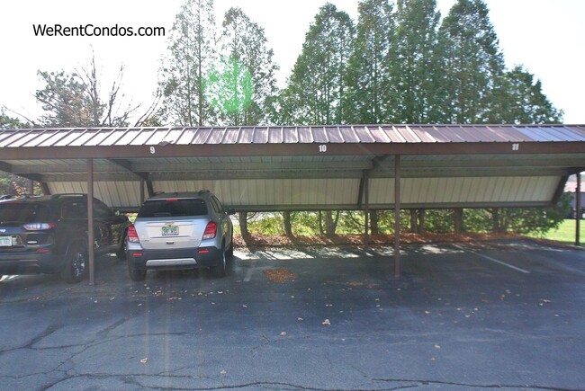 Building Photo - 325 Briarcrest Dr