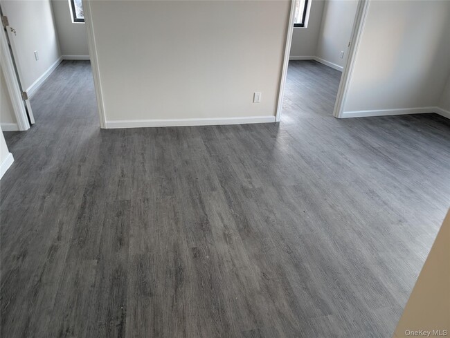 Building Photo - 1902 Kings Hwy