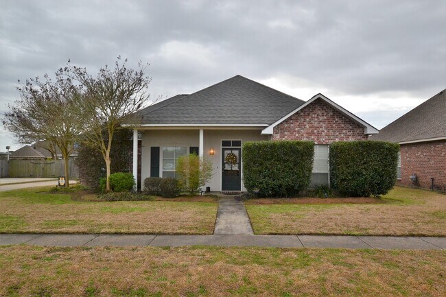 Foto del edificio - Zachary School District!  Vintage 3 bedroo...