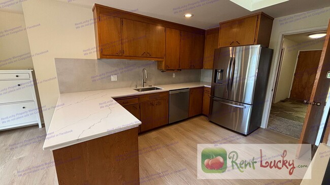 Building Photo - HUGE & UPDATED 3-Bedroom Home with A/C on Large Lot in Normandy Park!