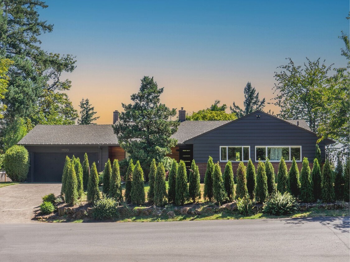 Primary Photo - Stunning Mid-Century Home with Spectacular...