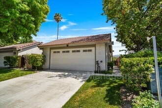 Building Photo - 15732 Rosehaven Ln