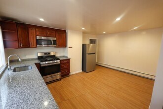Building Photo - 61 Boylston St