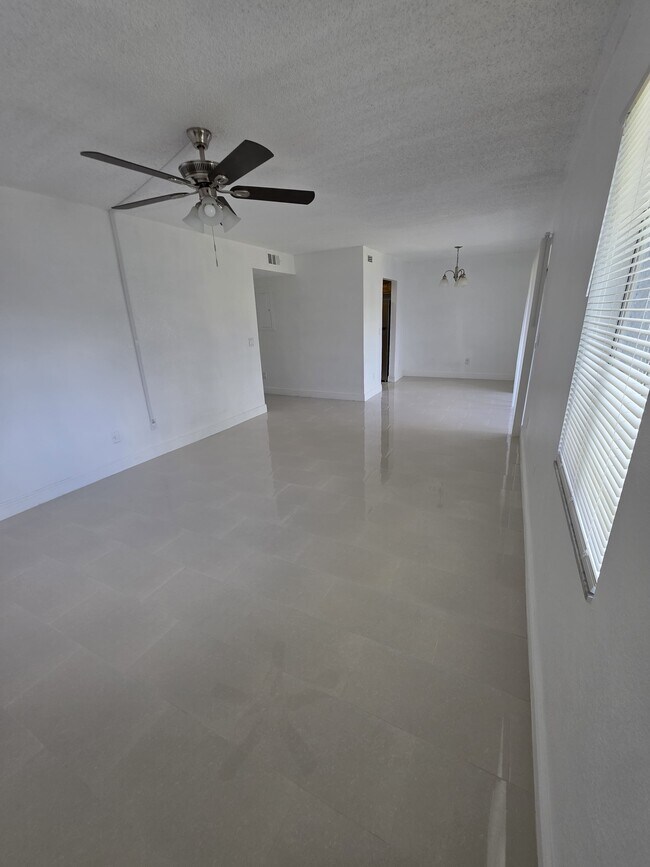 Foto del edificio - 4793 S Texas Ave