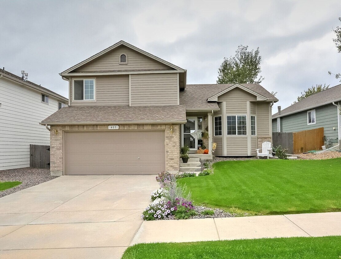 Foto principal - 403 Peyton Dr