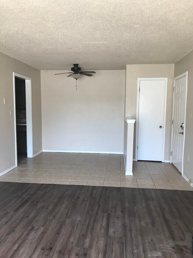 Foto del edificio - 207 Brian Rd