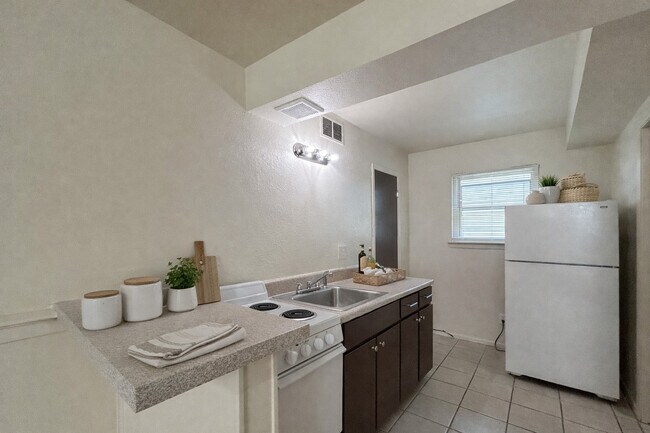 Foto del edificio - Pecan Grove Apartments