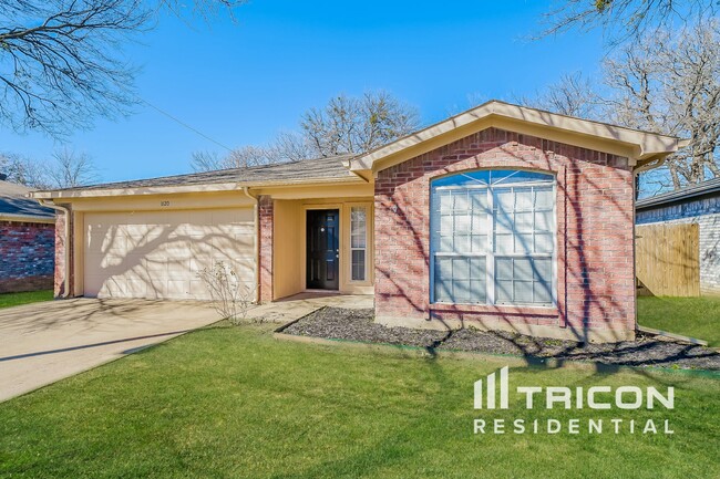 Foto del edificio - 1120 Hidden Creek Dr