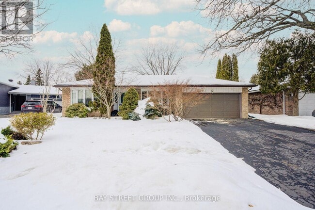 Building Photo - 2207 Sunnyvale Dr