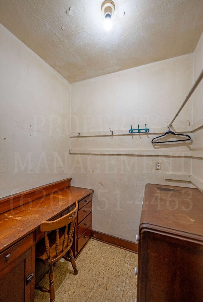 Building Photo - Studio Apartment