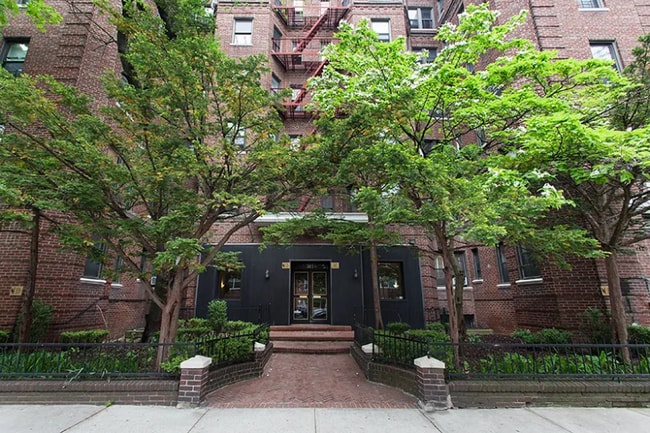 Building Photo - 385 Argyle Rd