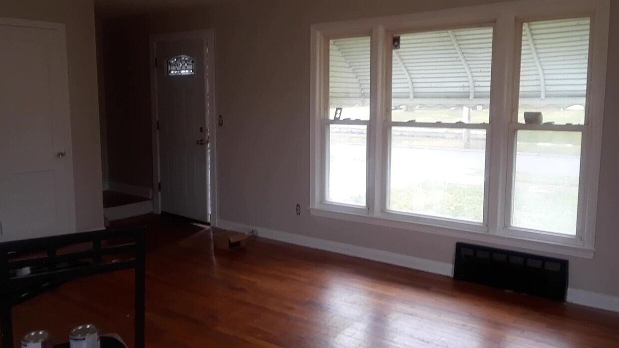 Foto del edificio - 4322 E 175th St