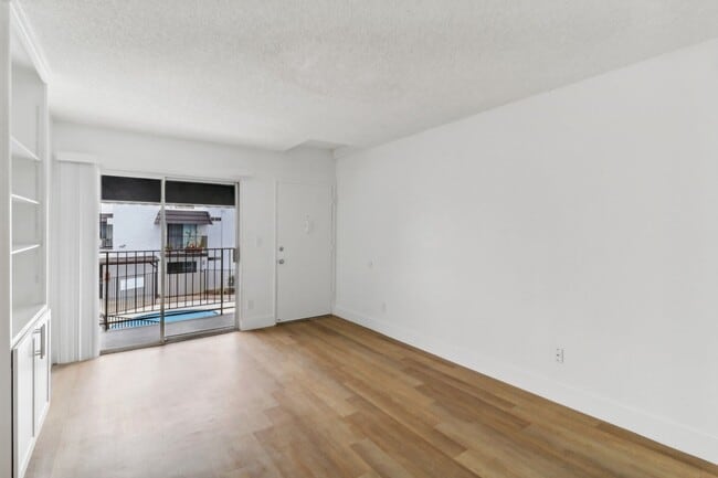 Building Photo - Terre at Bostonia