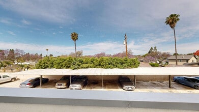 Interior Photo - Rosebeach