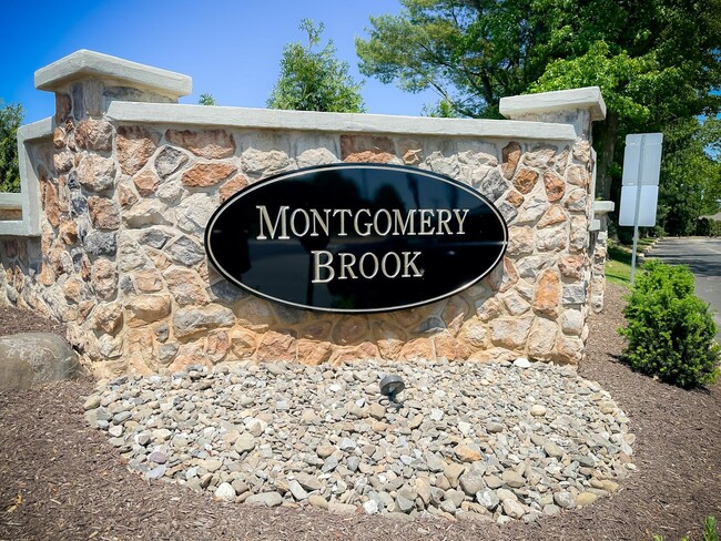 Foto del edificio - 2B/2B Condo for in Montgomery Brooke Commu...