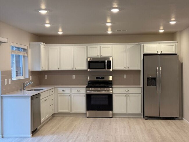 Foto del edificio - Newer Home in Wyndham Highlands