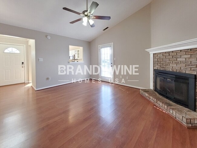 Building Photo - 460 Polk Manor Dr