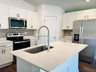 Foto del edificio - 67 Rose Dr