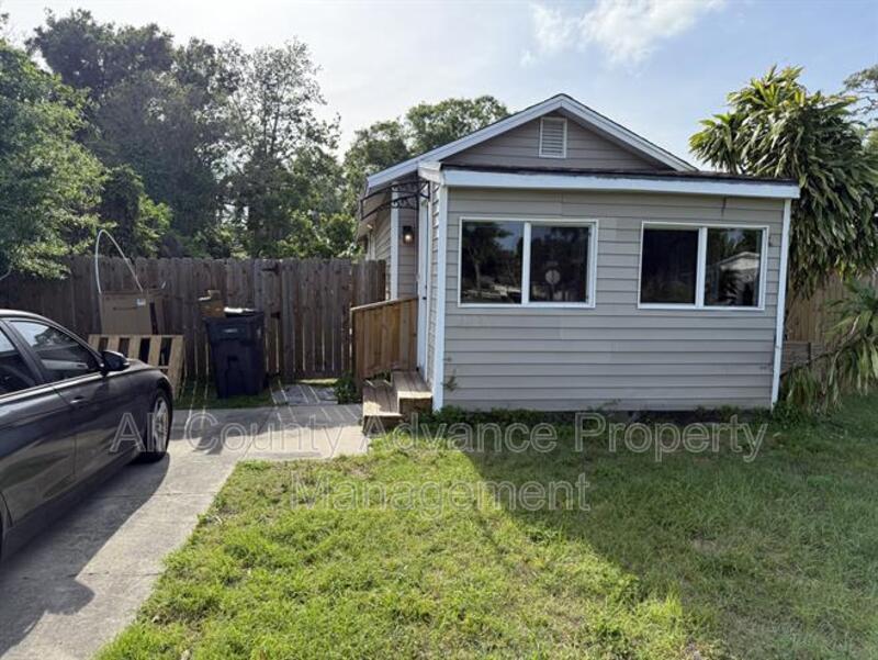 Primary Photo - 4230 40th St N