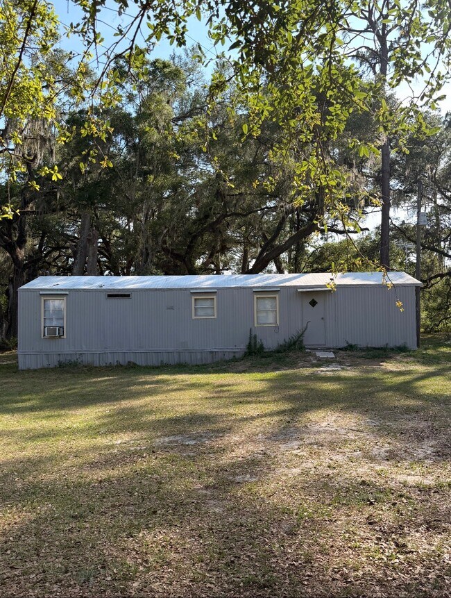 Building Photo - 18750 SE 23 Pl