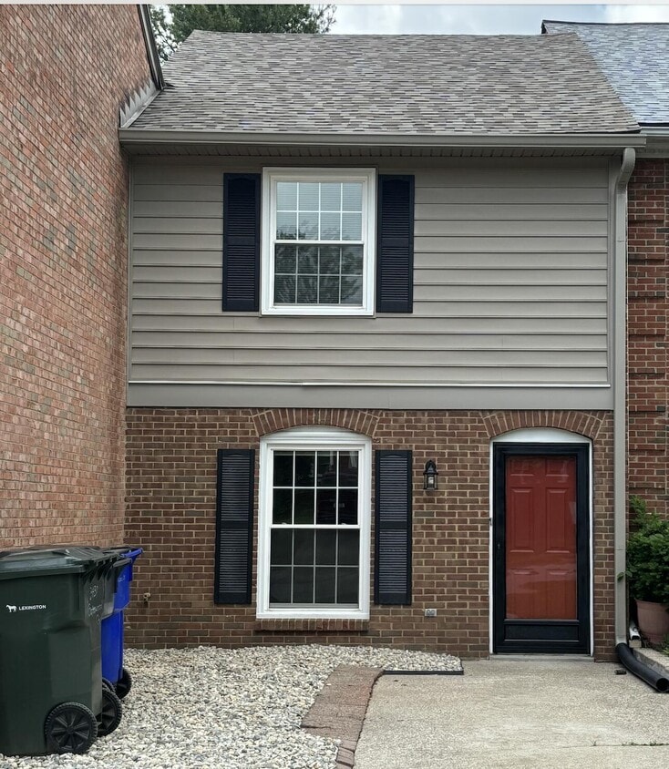 Primary Photo - 3437 Gatewood Ct