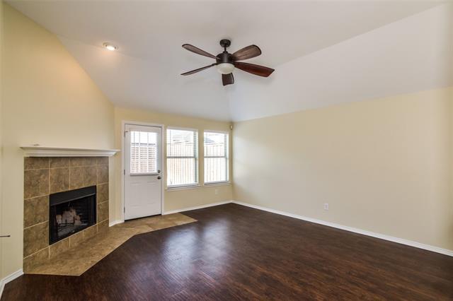 Building Photo - 9409 Caliente Dr