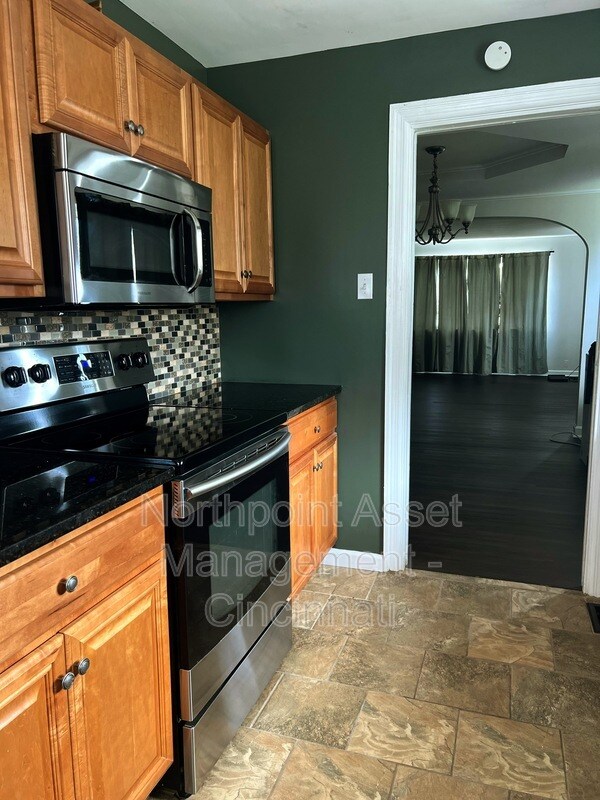 Foto del edificio - 4905 Oaklawn Dr