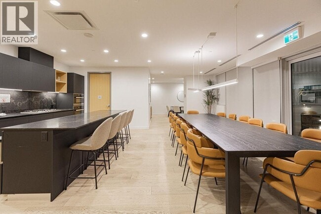 Building Photo - 6000 McKay Ave