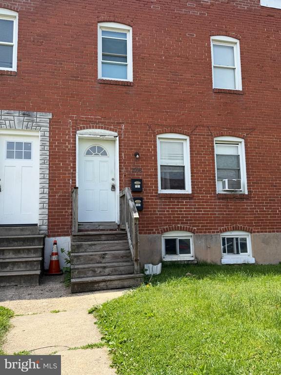Building Photo - 2936 Yorkway
