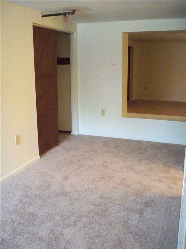 Foto del edificio - 2 br, 1 bath Apartment - Greenview Estates 2B