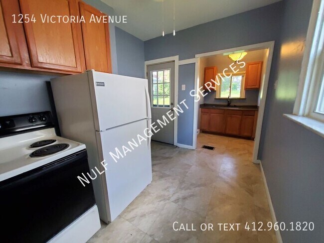 Foto del edificio - 1254 Victoria Ave
