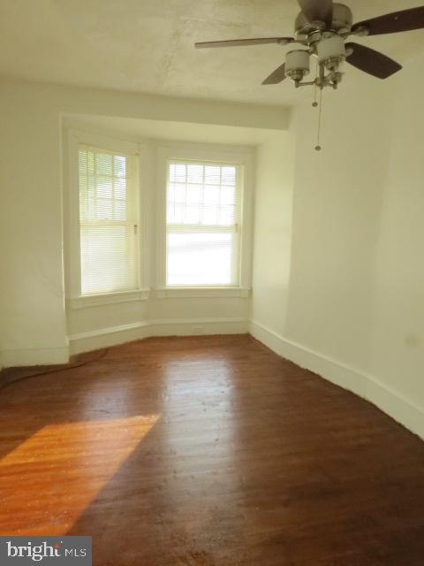 Foto del edificio - 301 W 18th St