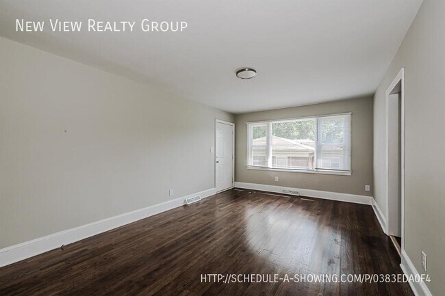 Foto del edificio - 3421 Meredith Ave