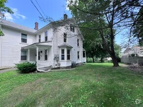 Building Photo - 141 Boyd St