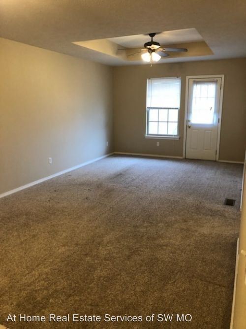 Building Photo - 3 br, 2 bath Apartment - 1115 N. 26th