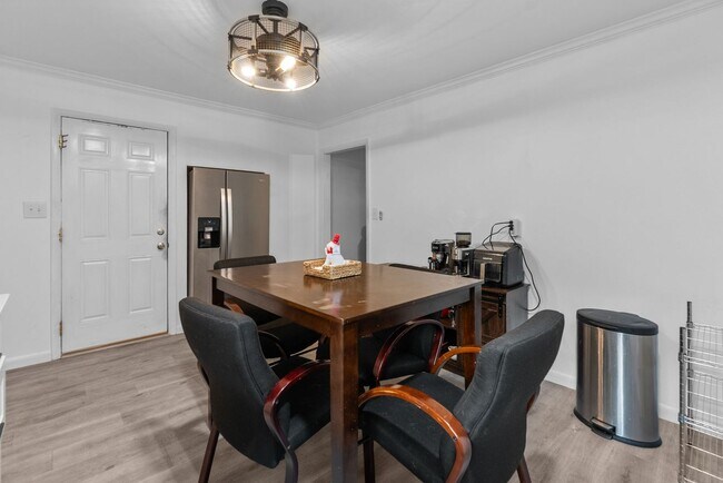Foto del edificio - Now Available for Rent in Hampton!