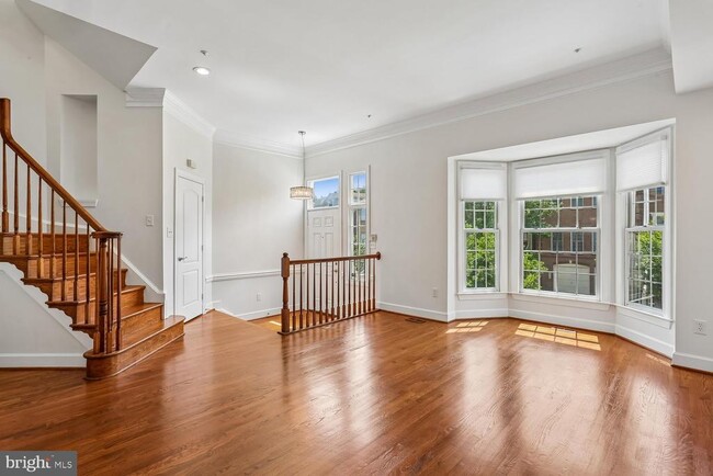 Building Photo - 417 Winding Rose Dr